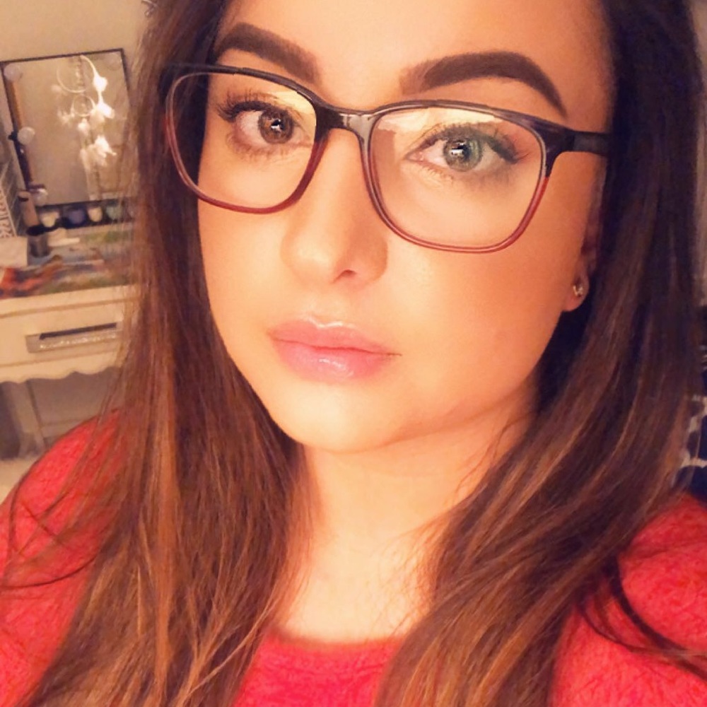 Meet your Posher, Dominika